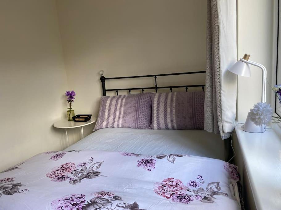 Cosy Apartment With Private Access And Kitchenette In Guildford (Adults Only) Worplesdon Ngoại thất bức ảnh
